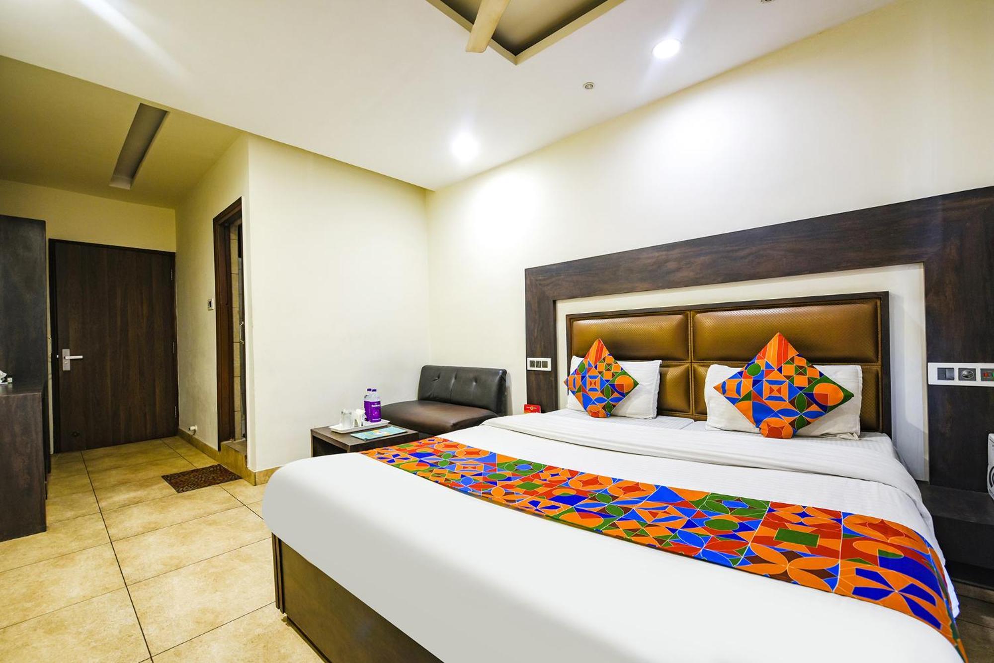 Fabhotel Nanda Ludhijána Kültér fotó